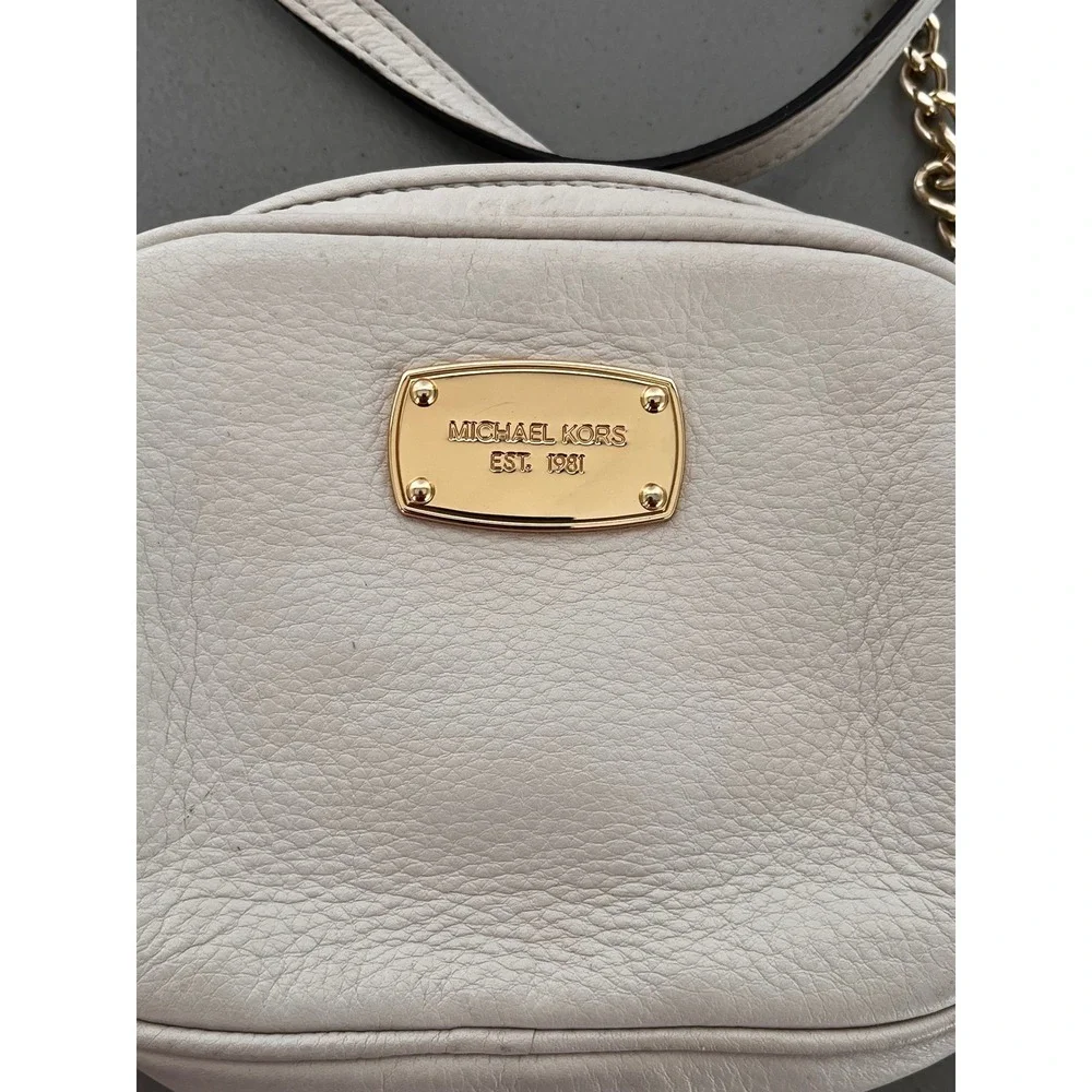 Michael Kors Cream‎ Pebbled Leather Crossbody Bag Gold Chain Camera Bag Small